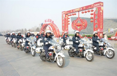 警用處突專(zhuān)用錢(qián)江摩托車(chē)